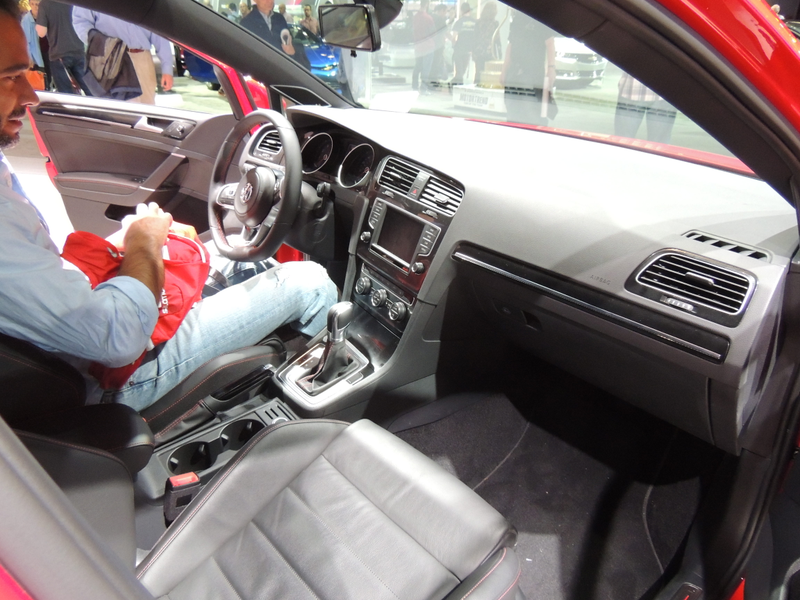 Illustration for article titled NYIAS 2016 PHOTODUMP (part 3, the euros minus BMW, Alfa and Audi)